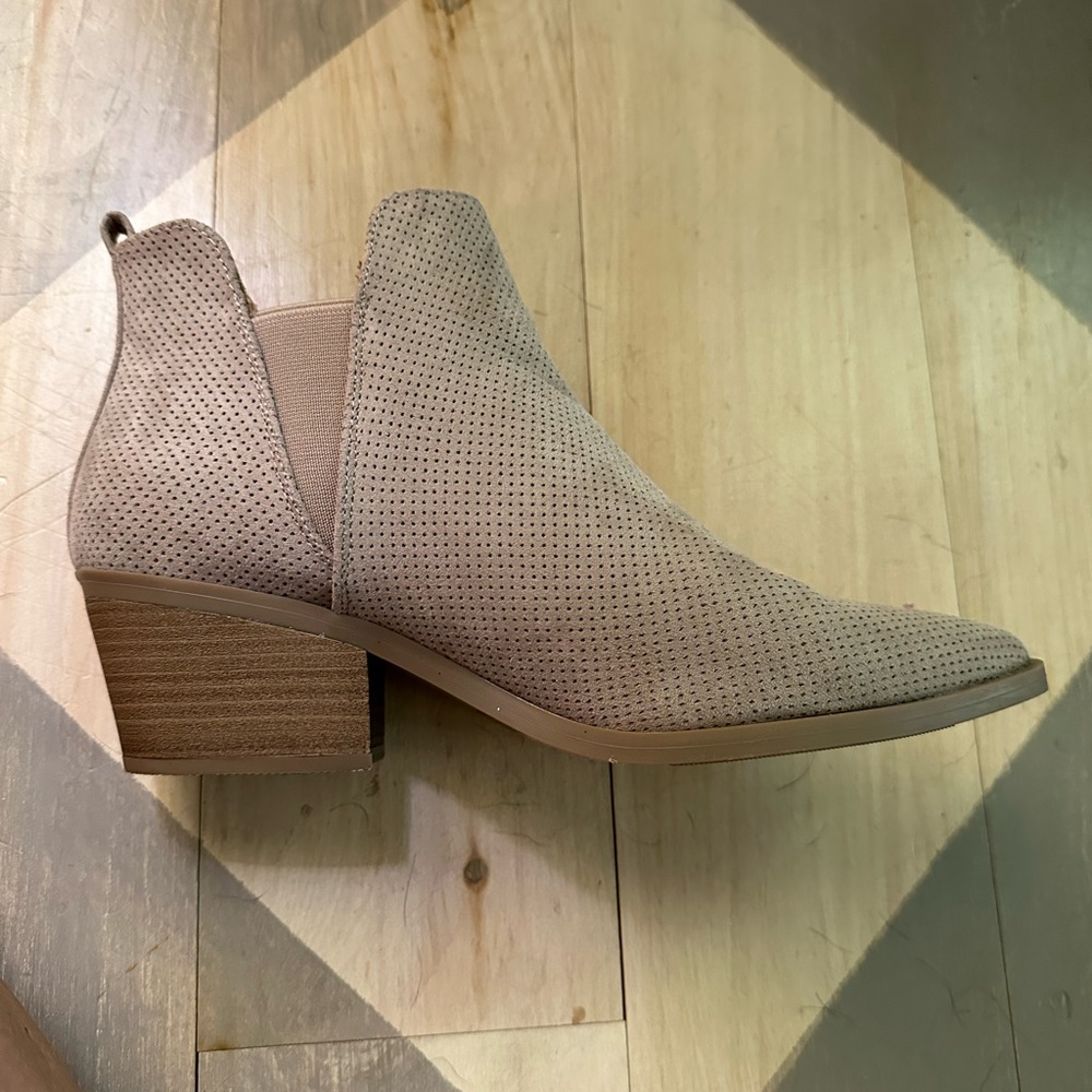 Universal Thread Suede Bootie